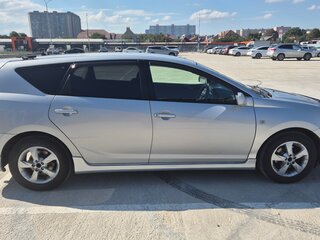 2004 Toyota Caldina III, серебристый, 630000 рублей, вид 3