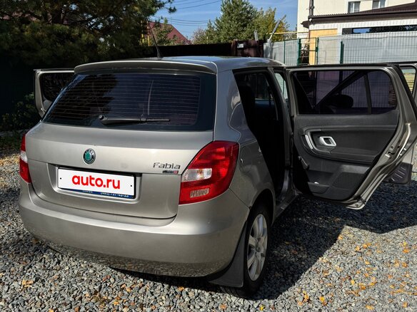2009 Skoda Fabia II, серый, 590000 рублей - вид 16