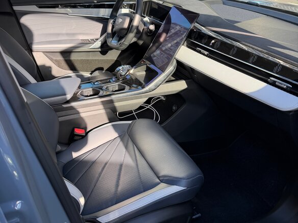 2024 Geely Atlas II, синий, 2800000 рублей - вид 16