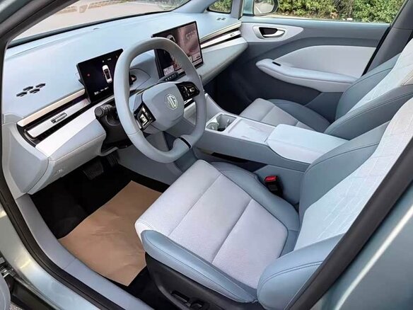 2025 MG 4 EV 42.8 kWh II, зелёный, 1675000 рублей - вид 9