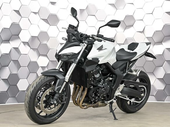 2025 Honda CB 1000 Hornet, белый, 1277000 рублей - вид 1