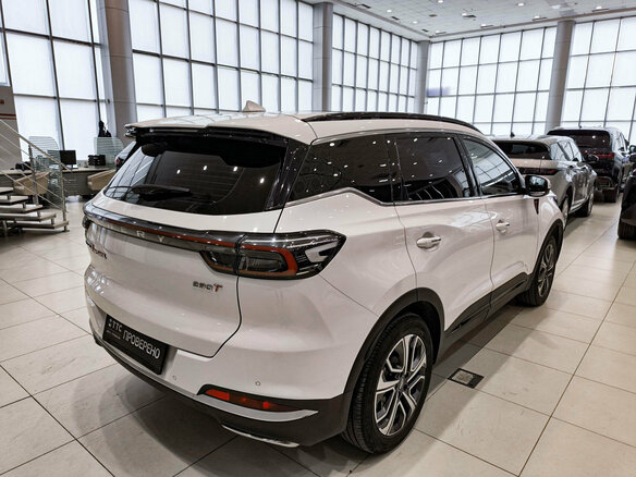 2024 Chery Tiggo 7 Pro Max I Рестайлинг, белый - вид 4