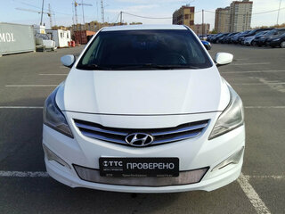 2015 Hyundai Solaris I Рестайлинг, белый, 828000 рублей, вид 2