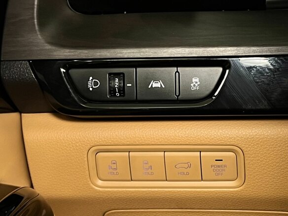 2021 Kia Carnival IV, чёрный, 4150000 рублей - вид 22