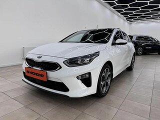 2018 Kia Ceed III, белый, 1850000 рублей, вид 4