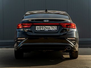 2019 Kia Cerato IV, чёрный, 1650000 рублей, вид 4