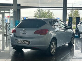 2011 Opel Astra J, серый, 599000 рублей, вид 5