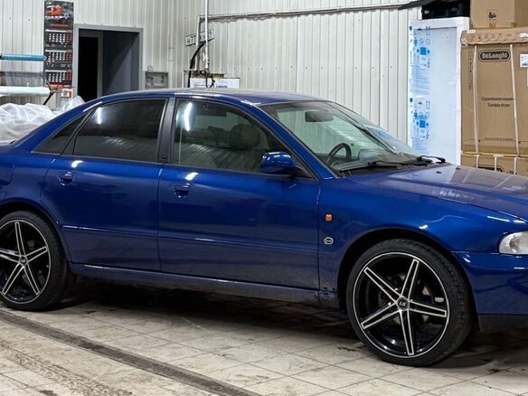 1995 Audi A4 I (B5), синий, 500000 рублей - вид 7