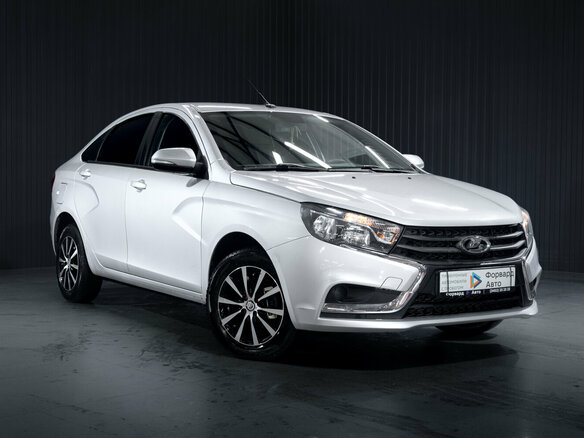 2016 Lada (ВАЗ) Vesta I, серебристый, 690000 рублей