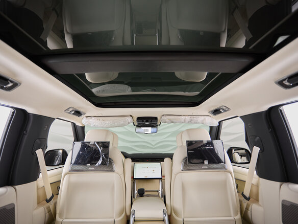 2025 Land Rover Range Rover P530 MHEV V, чёрный, 30800000 рублей - вид 32