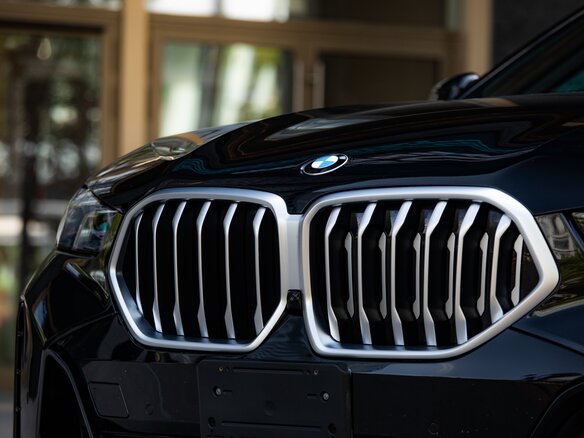 2025 BMW X6 40i III (G06) Рестайлинг, чёрный, 11350000 рублей - вид 14