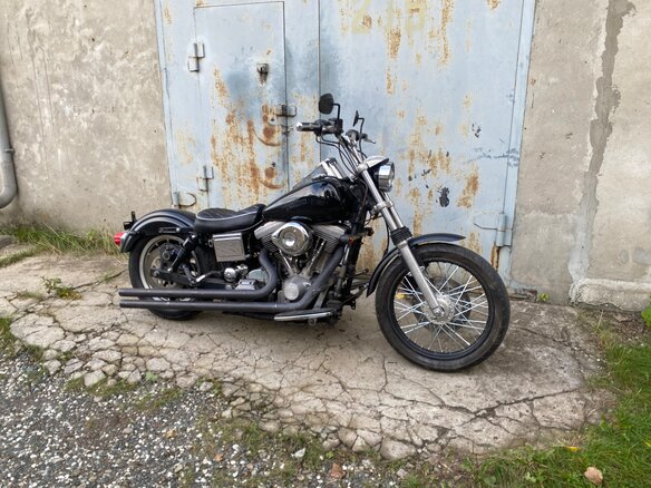 1997 Harley-Davidson Dyna Super Glide, чёрный, 600000 рублей - вид 4