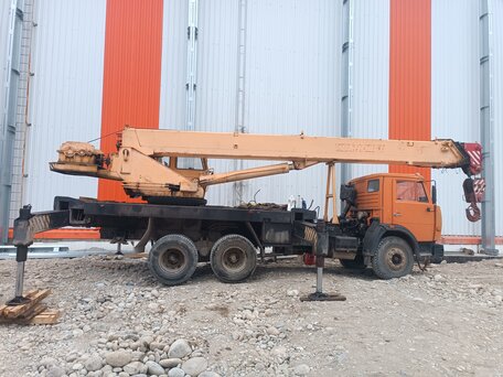 2010 КамАЗ 43118, оранжевый, 2300000 рублей, вид 3