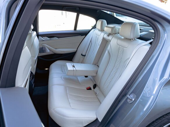 2019 BMW 5 серии 520d xDrive VII (G30/G31/G38), серый, 2795000 рублей - вид 23