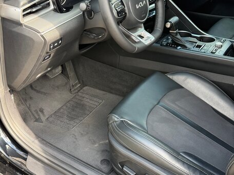 2022 Kia K5 III, чёрный, 2150000 рублей, вид 5
