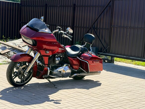 2017 Harley-Davidson Road Glide, красный, 1590000 рублей - вид 1