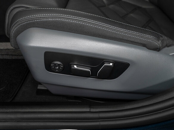 2024 BMW 5 серии 530i xDrive VIII (G60/G61/G68), синий, 8500000 рублей - вид 20