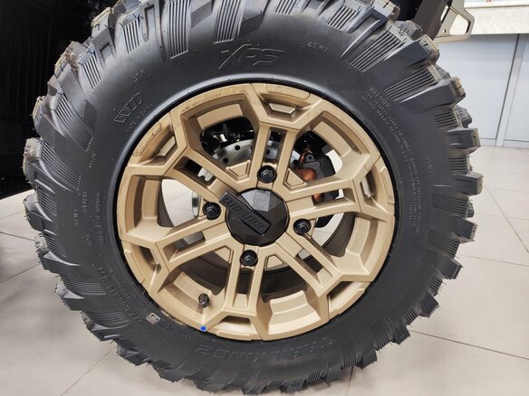 2026 BRP Can-Am Outlander MAX 1000R LTD, синий, 2750000 рублей - вид 14