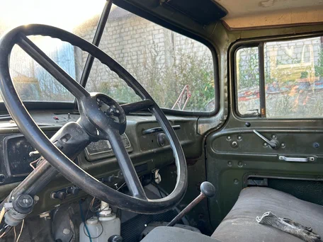 1990 ЗИЛ 131, красный, 300000 рублей, вид 3