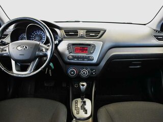 2013 Kia Rio III, серебристый, 630000 рублей, вид 5