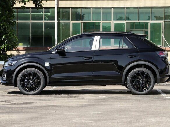 2026 Volkswagen T-Roc I (China Market) Рестайлинг, чёрный, 2360000 рублей - вид 3