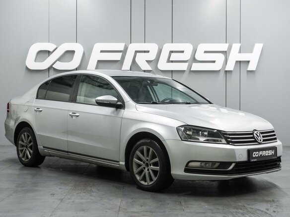 2012 Volkswagen Passat B7, серебристый, 899000 рублей