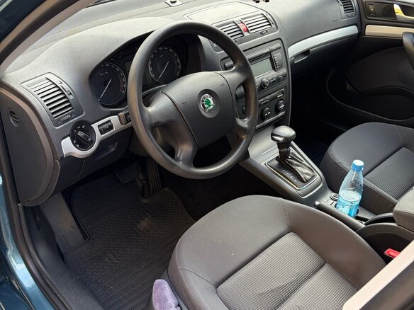2005 Skoda Octavia II (A5), серый, 925000 рублей - вид 8