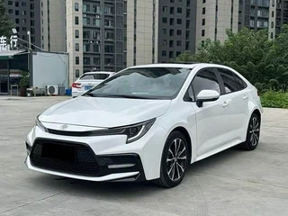 2023 Toyota Corolla Sporty XII (E210) Рестайлинг, белый, 1650000 рублей, вид 3