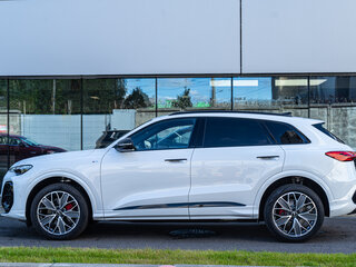 2026 Audi Q5 L III (GU), белый, 6790000 рублей, вид 4
