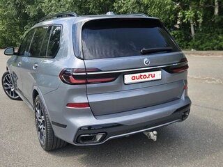 2022 BMW X7 40d I (G07) Рестайлинг, серый, 9990000 рублей, вид 5