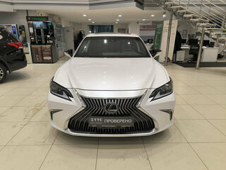 2020 Lexus ES 250 VII, белый, 4250000 рублей, вид 2