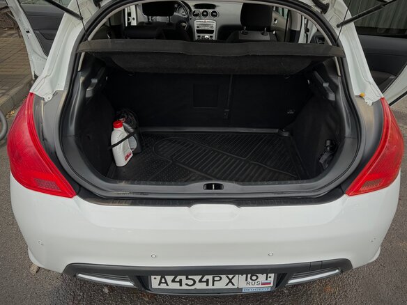 2008 Peugeot 308 I, белый, 449000 рублей - вид 10
