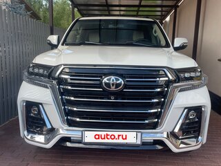 2014 Toyota Land Cruiser 200 Series Рестайлинг 1, белый, 4750000 рублей, вид 2