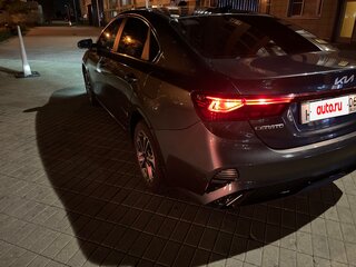 2024 Kia Cerato IV Рестайлинг, серый, 2200000 рублей, вид 2