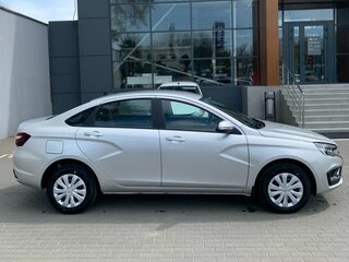 2026 Lada (ВАЗ) Vesta I Рестайлинг (NG), серебристый, 1750000 рублей, вид 4