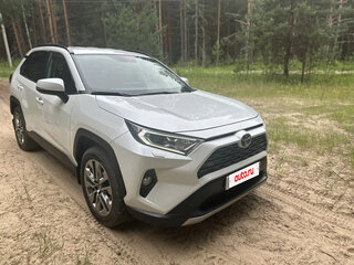 2022 Toyota RAV4 V (XA50), белый, 3000000 рублей, вид 4