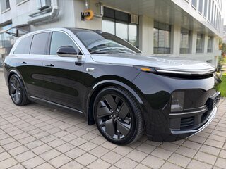 2025 Li Auto (Lixiang) L8 52.3 kWh I Рестайлинг, серебристый, 5355000 рублей, вид 3