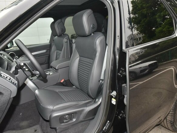 2025 Land Rover Discovery P360 V Рестайлинг, чёрный, 13270000 рублей - вид 16