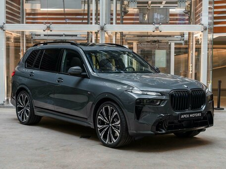 2026 BMW X7 40i I (G07) Рестайлинг, серый, 16990000 рублей, вид 3