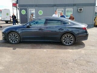 2021 Hyundai Sonata VIII (DN8), серый, 2600000 рублей, вид 3