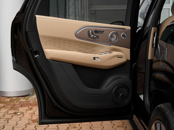 2026 Zeekr 8X 70 kWh, чёрный, 11999900 рублей - вид 28