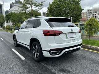 2021 Volkswagen Tayron I, белый, 2000000 рублей, вид 3