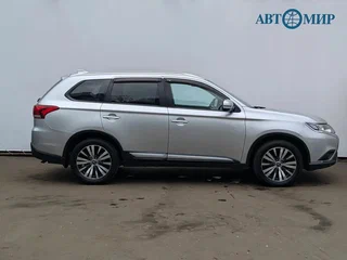 2018 Mitsubishi Outlander III Рестайлинг 3, серебристый, 1859000 рублей, вид 4