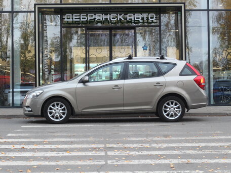 2010 Kia Ceed I Рестайлинг, серебристый, 950000 рублей, вид 2
