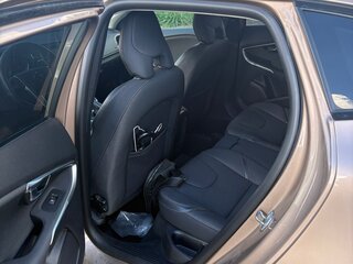 2015 Volvo V40 Cross Country I, золотистый, 1550000 рублей, вид 4
