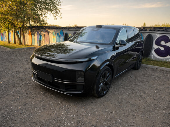 2024 Li Auto (Lixiang) L9 52.3 kWh I Рестайлинг, чёрный