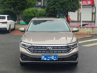2022 Volkswagen Sagitar III Рестайлинг, золотистый, 1530000 рублей, вид 2