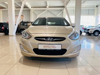 2011 Hyundai Solaris I, бежевый, 943000 рублей, вид 2