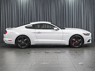 2017 Ford Mustang VI, белый, 2980000 рублей, вид 5