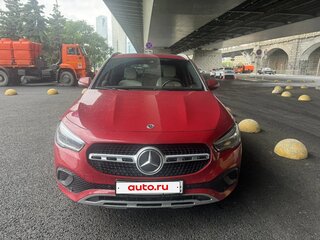 2022 Mercedes-Benz GLA 200 II (H247), красный, 3698200 рублей, вид 3